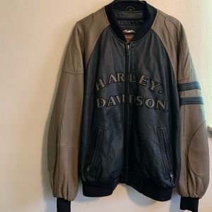 Vintage Harley-Davidson Leather Motorcycle Jacket